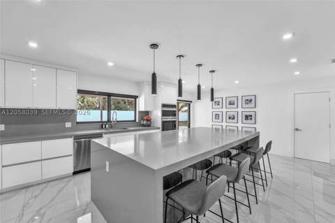 8820 SW 182nd Ter, Palmetto Bay FL - photo 10 of 22
