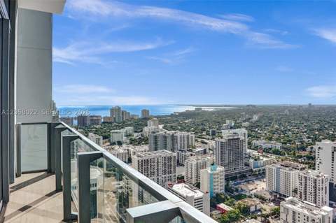 88 SW 7th St 4011, Miami FL - photo 11 of 29