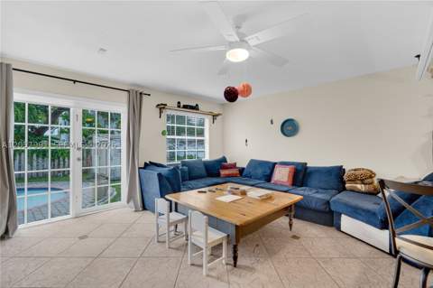 2204 SW 11th Ter, Miami FL - photo 15 of 54
