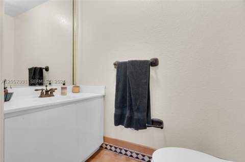 2204 SW 11th Ter, Miami FL - photo 19 of 54