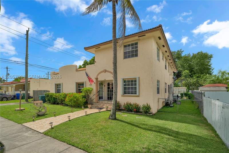 6 bedroom SingleFamilyResidence at 2204 SW 11th Ter, Byan Park, Miami — photo 3