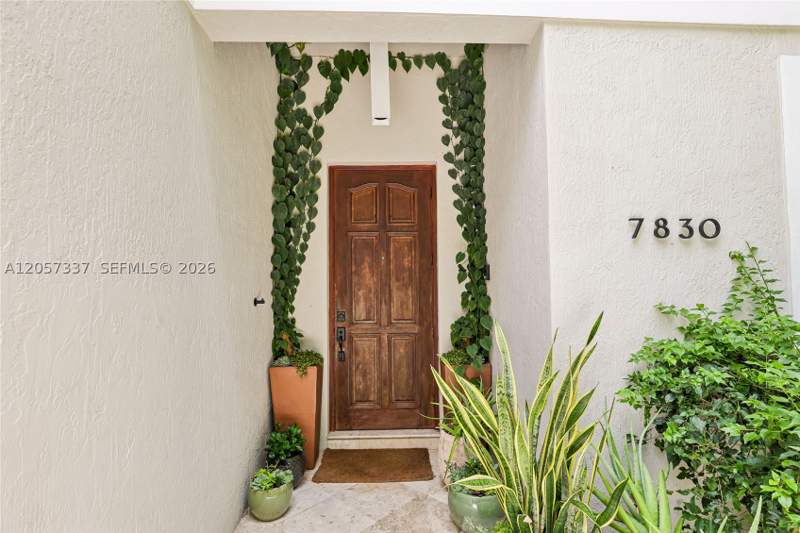 4 bedroom SingleFamilyResidence at 7830 SW 48th Ct, Granada Park, Miami — photo 5