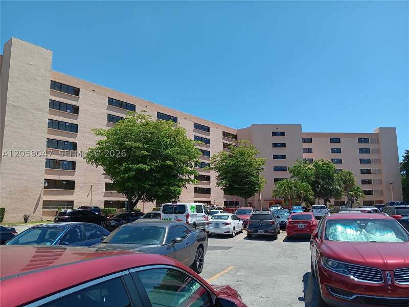 1 bedroom Condominium at 9688 Fontainebleau Blvd 502, Golfview Cl Fontainbl Pk, Miami — photo 5