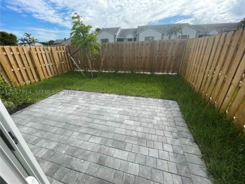 1351 SE 7th Ter, Homestead FL - photo 12 of 19