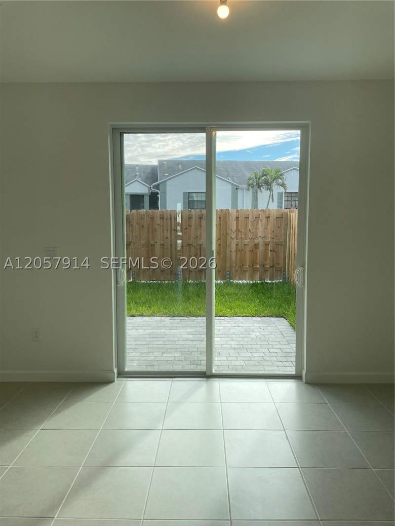 3 bedroom Townhouse at 1351 SE 7th Ter, Miami Land And Developmen, Homestead — photo 3