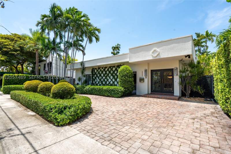 4 bedroom SingleFamilyResidence at 1777 Daytonia Rd, Biscayne Point, Miami Beach — photo 2