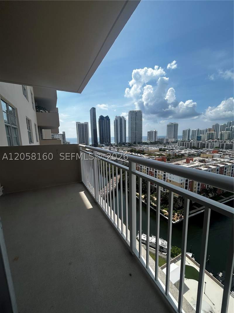 2 bedroom Condominium at 250 174th St 2102, Winston Towers 100 Condo, Sunny Isles Beach — photo 4