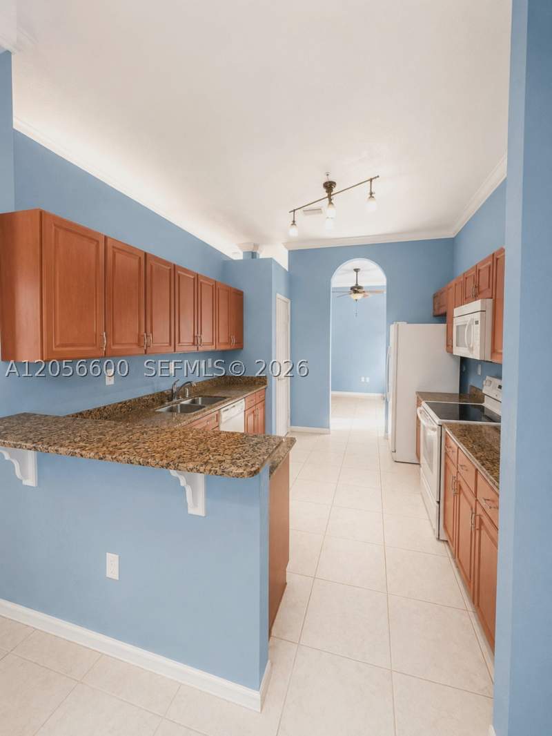 3 bedroom Townhouse at 1690 SE 24th Ct, Keys Gate, Homestead — photo 5