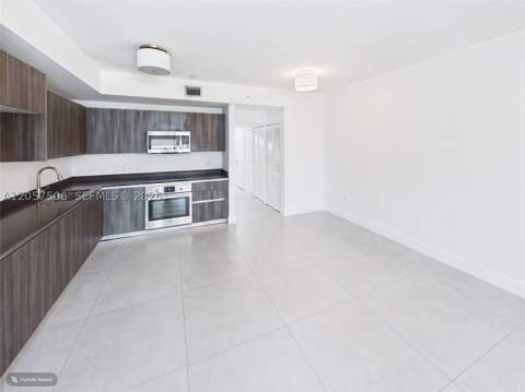 488 NE 18th St 203, Miami FL - photo 6 of 25