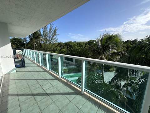 100 Bayview Dr 317, Sunny Isles Beach FL - photo 20 of 30