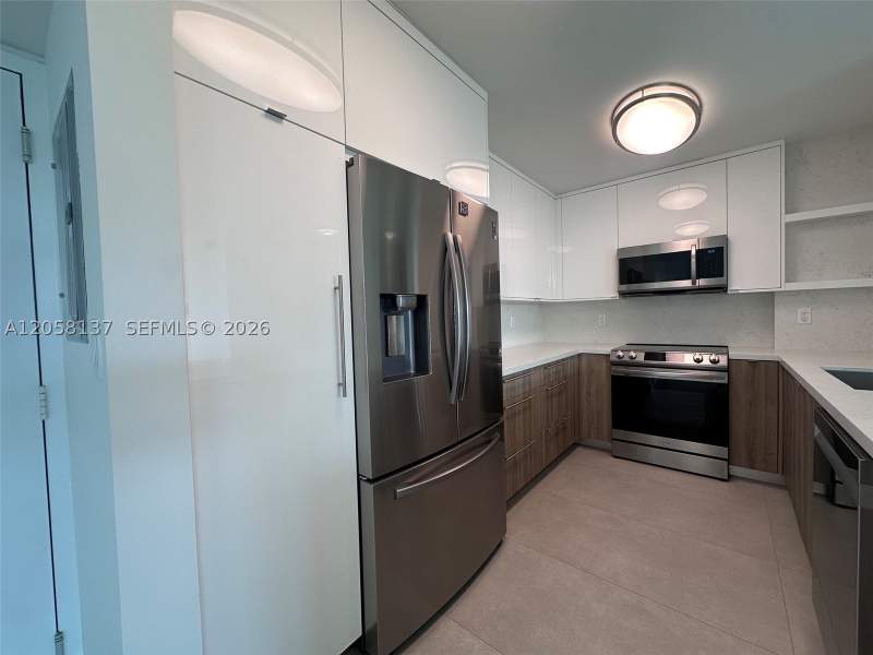 2 bedroom Condominium at 100 Bayview Dr 317, Arlen House East Condo, Sunny Isles Beach — photo 4