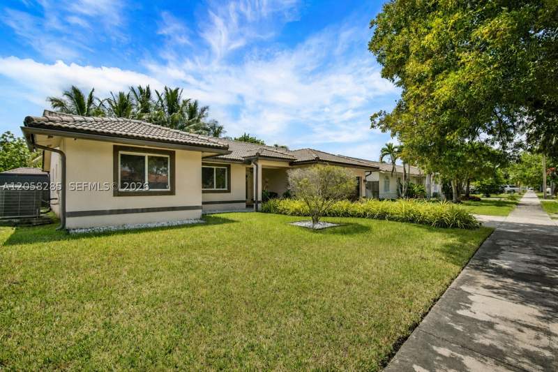 4 bedroom SingleFamilyResidence at 20533 SW 132nd Ave, Valencia Grove, Miami — photo 3
