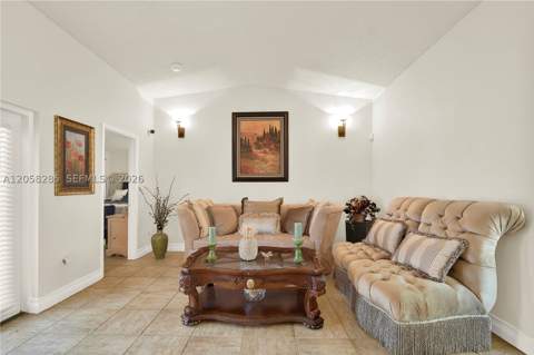 20533 SW 132nd Ave, Miami FL - photo 7 of 25