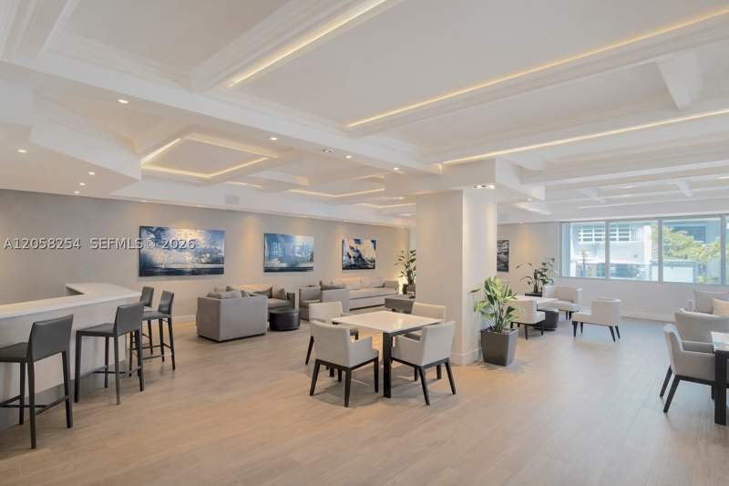 1 bedroom Condominium at 100 Lincoln Rd 602, The Decoplage Condo, Miami Beach — photo 4