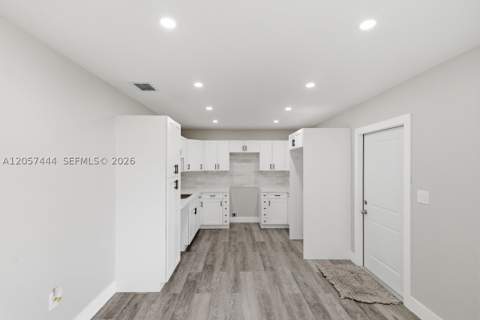 2288 W 4th Ct, Hialeah FL - photo 8 of 31