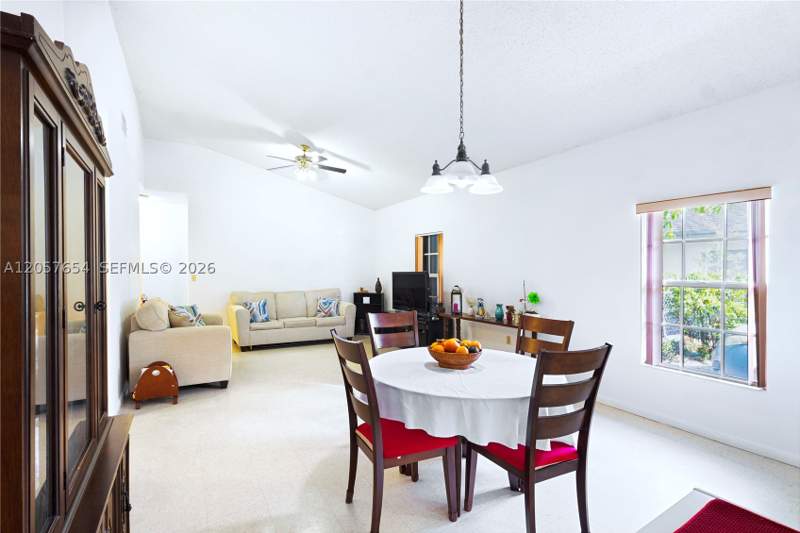 3 bedroom SingleFamilyResidence at 24443 SW 129th Pl, Jordan Commons, Homestead — photo 4
