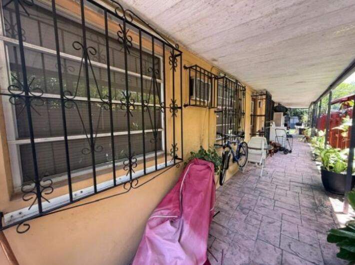 4 bedroom SingleFamilyResidence at 59 Flagami Boulevard, Flagami 1st Addn, Miami — photo 2