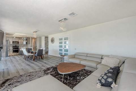 20950 NE 25th Ct, Aventura FL - photo 15 of 35