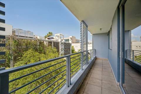 3339 Virginia St Ph-3, Miami FL - photo 23 of 30