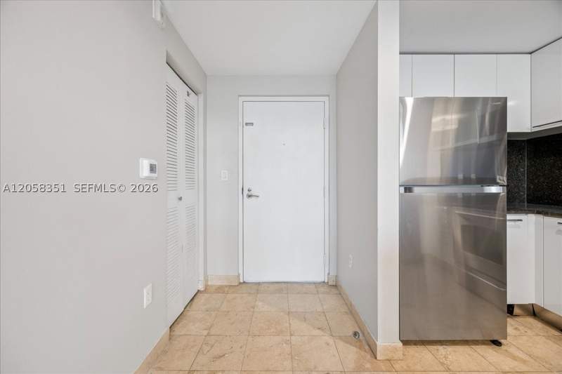 2 bedroom Condominium at 3339 Virginia St Ph-3, Lofts At Mayfair Condo, Miami — photo 3