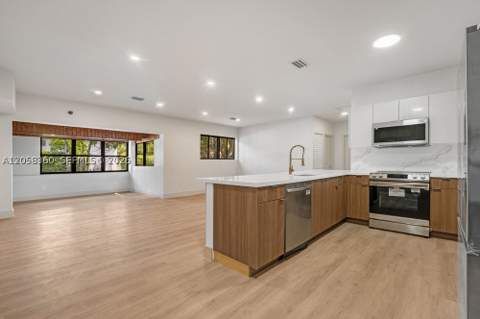 450 NW 140th St, Miami FL - photo 12 of 26
