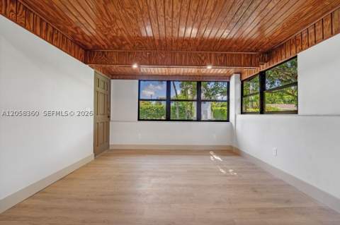 450 NW 140th St, Miami FL - photo 13 of 26