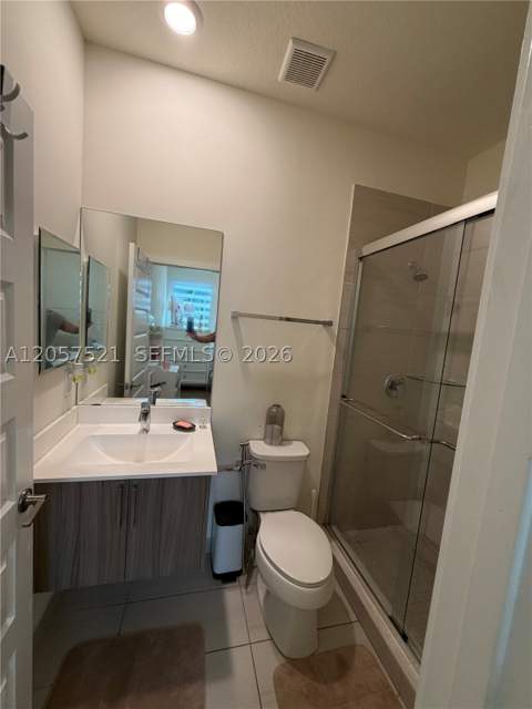 10218 NW 76th Ter, Doral FL - photo 15 of 29