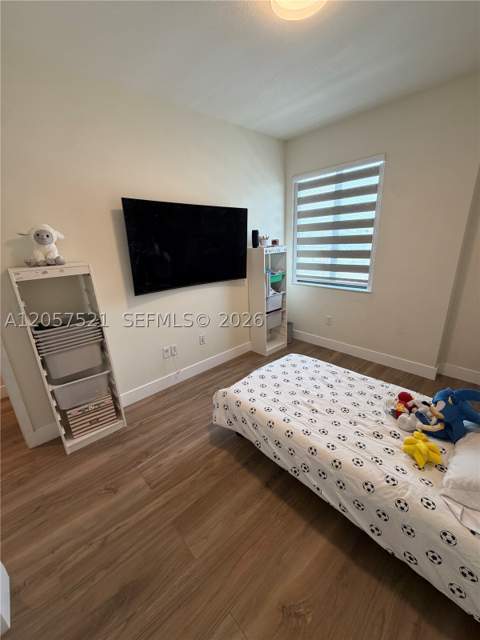 10218 NW 76th Ter, Doral FL - photo 16 of 29