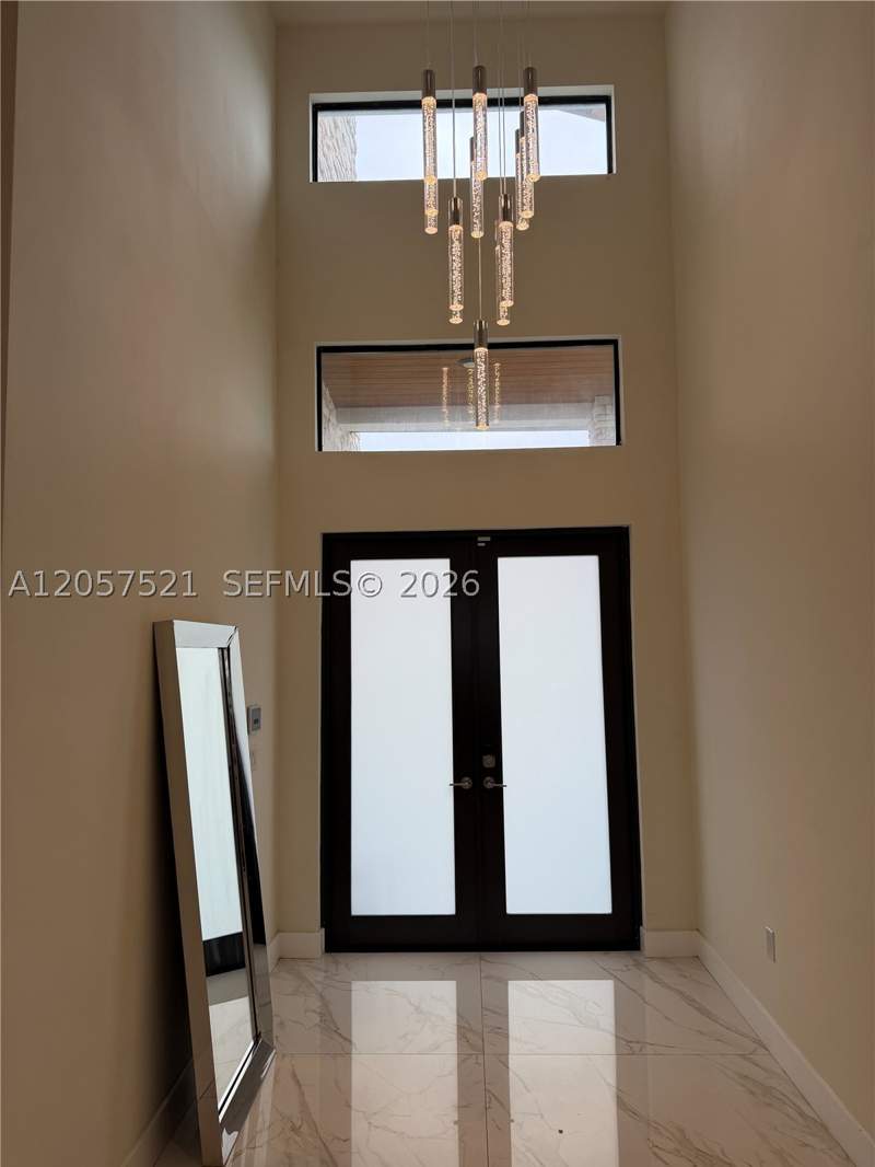 4 bedroom SingleFamilyResidence at 10218 NW 76th Ter, Grand Bay South Estates, Doral — photo 3