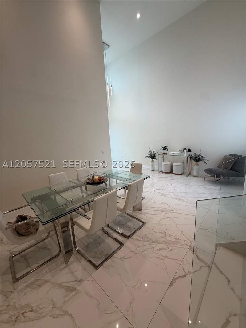 4 bedroom SingleFamilyResidence at 10218 NW 76th Ter, Grand Bay South Estates, Doral — photo 5