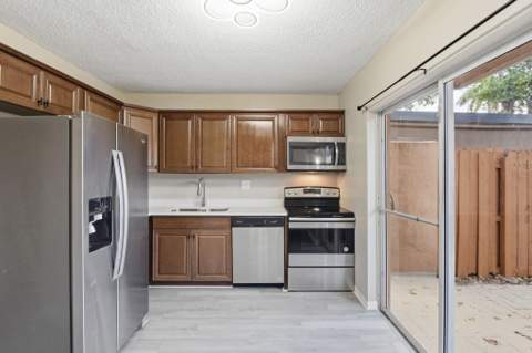 541 NW 82nd 377, Miami FL - photo 10 of 26