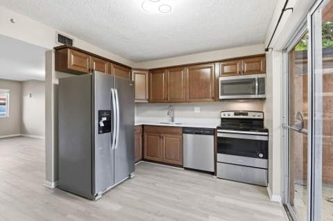 541 NW 82nd 377, Miami FL - photo 11 of 26