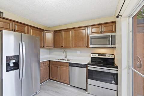 541 NW 82nd 377, Miami FL - photo 12 of 26