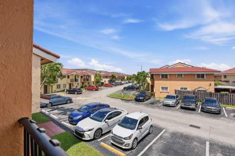 541 NW 82nd 377, Miami FL - photo 23 of 26
