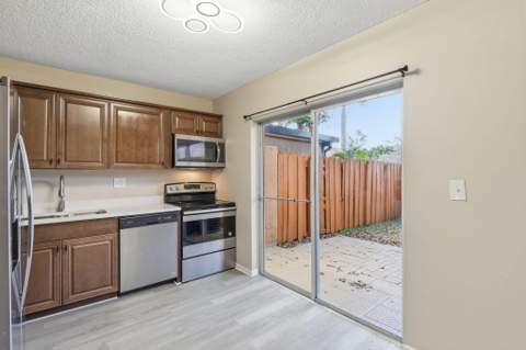 541 NW 82nd 377, Miami FL - photo 9 of 26