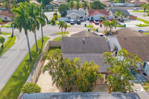 1616 SW 137th Pl, Miami FL - photo 10 of 47