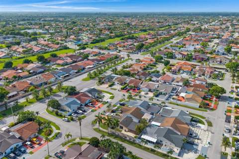 1616 SW 137th Pl, Miami FL - photo 9 of 47