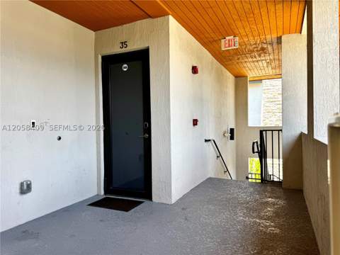 10455 NW 82nd St 35, Doral FL - photo 17 of 22