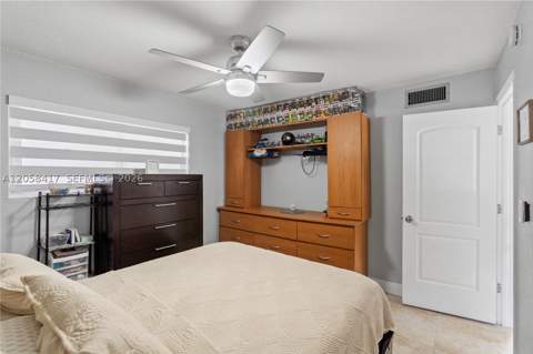 6215 W 20th Ave 402, Hialeah FL - photo 17 of 22