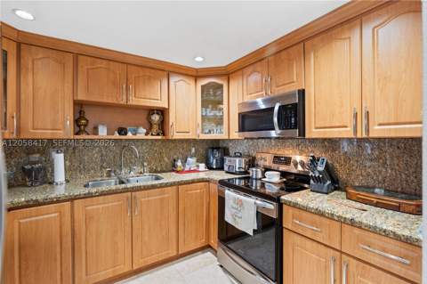 6215 W 20th Ave 402, Hialeah FL - photo 6 of 22