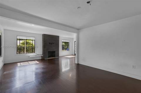 7020 NE 5th Ave, Miami FL - photo 10 of 55