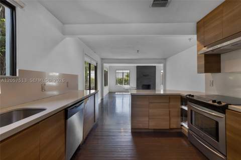 7020 NE 5th Ave, Miami FL - photo 19 of 55