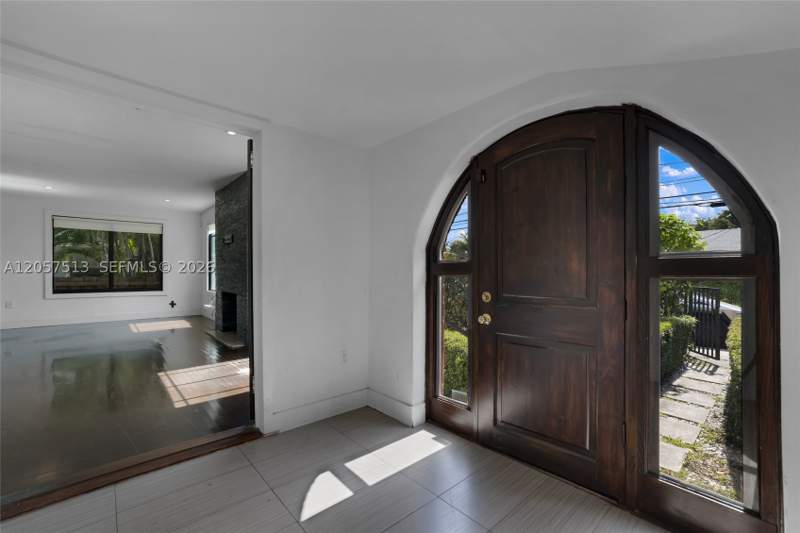 2 bedroom SingleFamilyResidence at 7020 NE 5th Ave, Baywood, Miami — photo 2