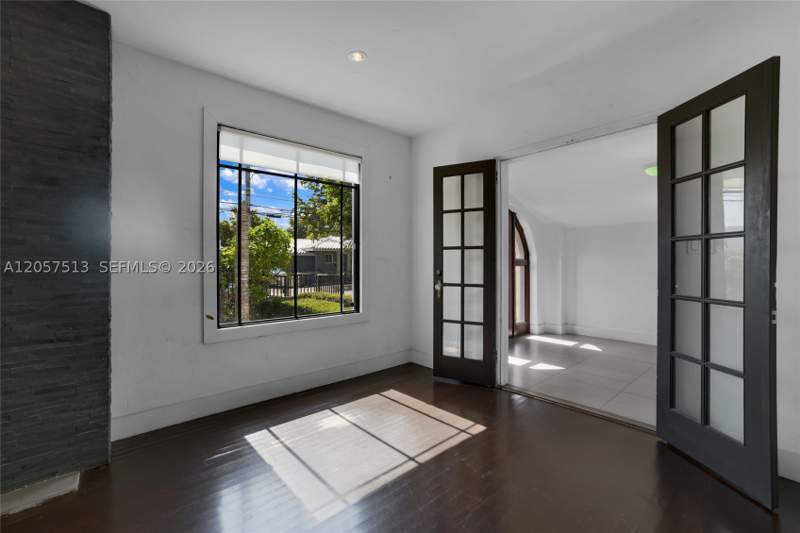 2 bedroom SingleFamilyResidence at 7020 NE 5th Ave, Baywood, Miami — photo 3