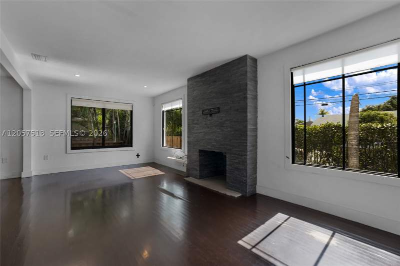 2 bedroom SingleFamilyResidence at 7020 NE 5th Ave, Baywood, Miami — photo 4