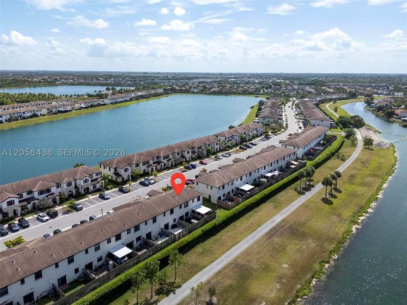 3 bedroom Townhouse at 10085 SW 228th Ter, Enclave South Phase 2, Miami — photo 2