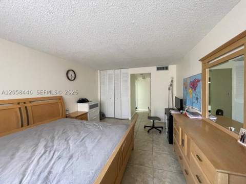 250 174th St 1607, Sunny Isles Beach FL - photo 13 of 17