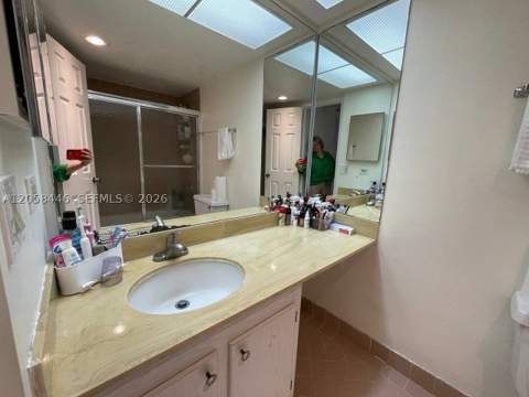 250 174th St 1607, Sunny Isles Beach FL - photo 15 of 17