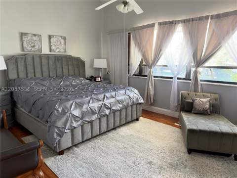 329 Poinciana Dr 909, Sunny Isles Beach FL - photo 15 of 26