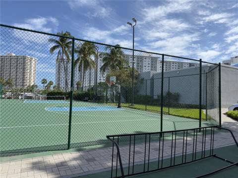 329 Poinciana Dr 909, Sunny Isles Beach FL - photo 16 of 26